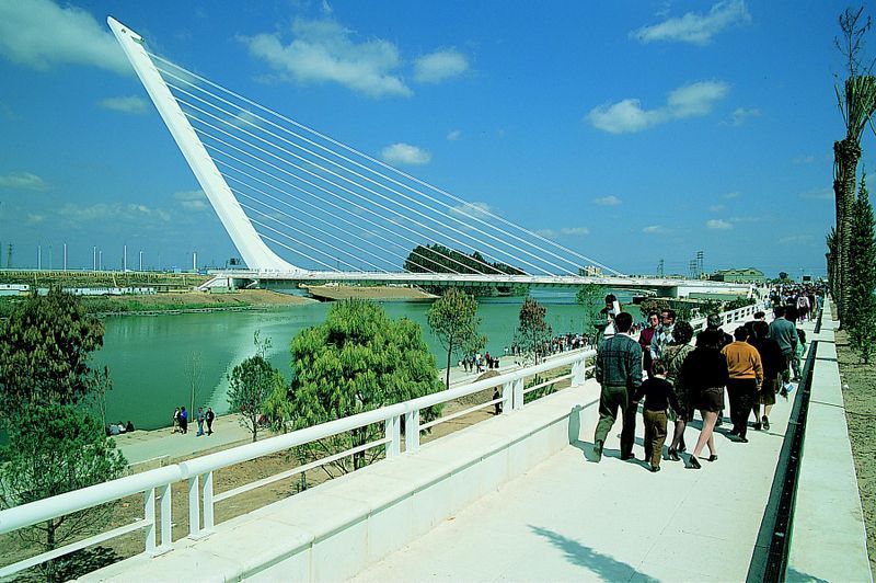 Puente del Alamillo.jpg