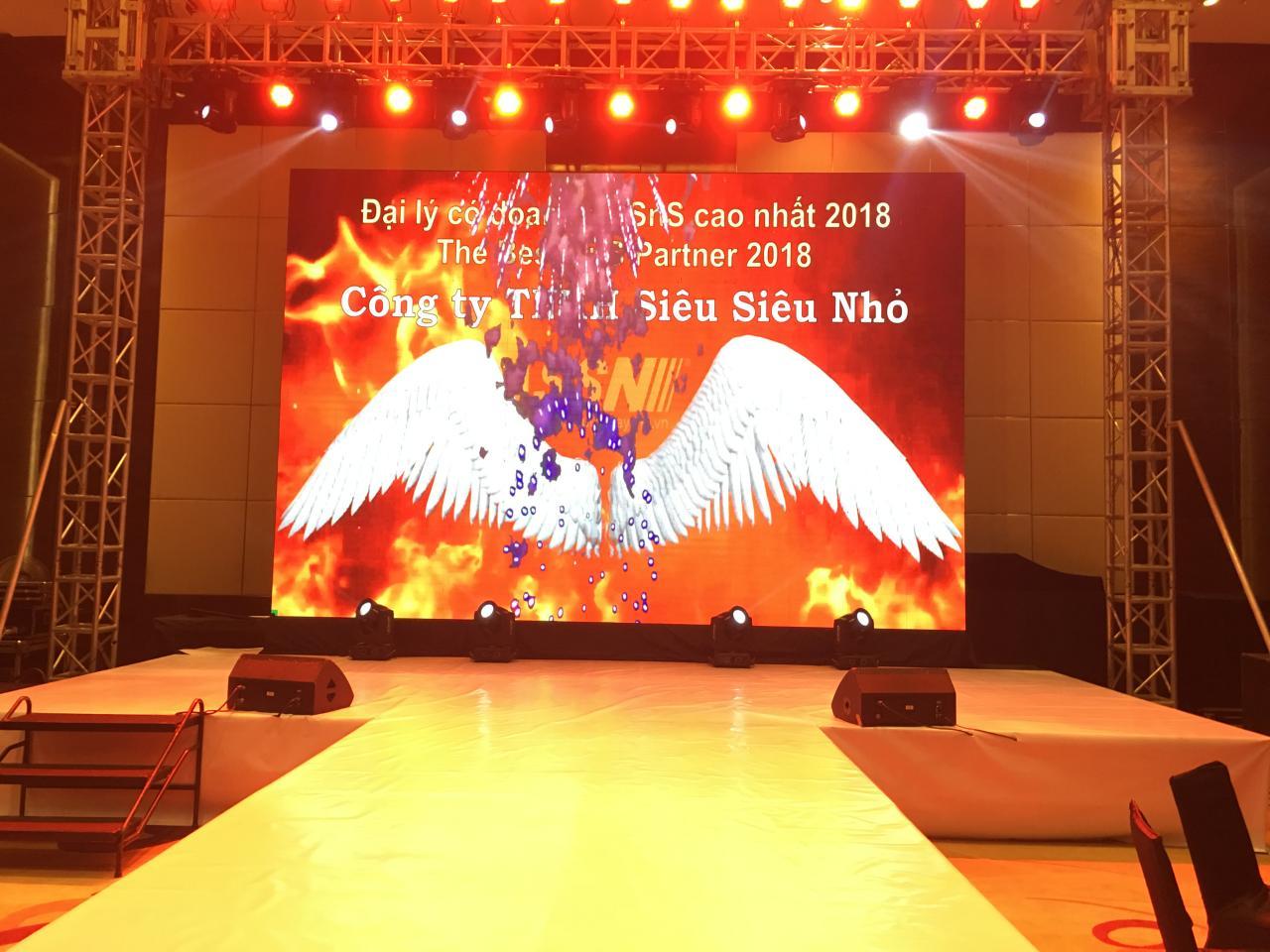 gIAI THUONG.jpg
