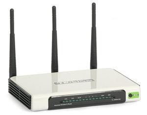 router-wifi-3-ang-ten.jpg