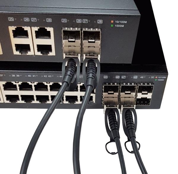 thiet bi mang Switch DrayTek VigorSwitch G2280x- uplink.jpg