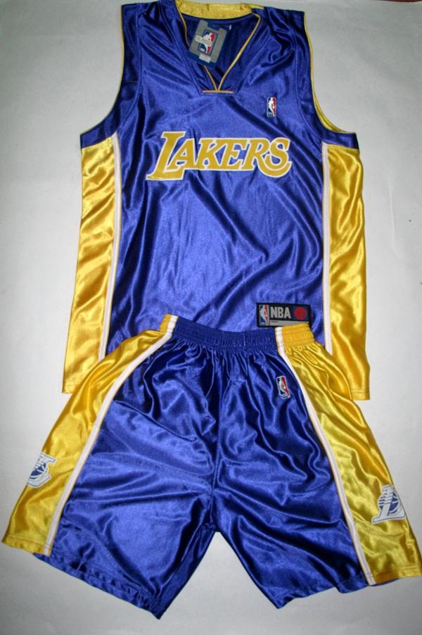 Bo_Lakers_xanh_01.jpg