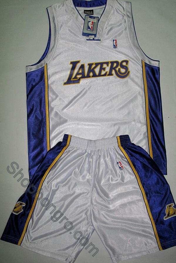 Bo_Lakers_trang_01.jpg
