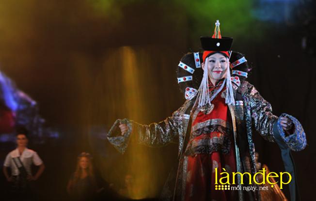 A - Hoa hau Trai dat 2010.jpg