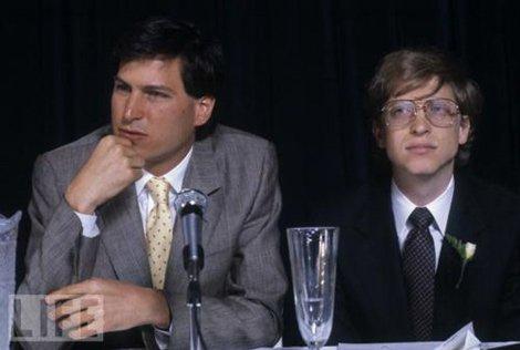 Steve Jobs Và Bill Gates - Hai Kẻ Thù Chuyên Nghiệp